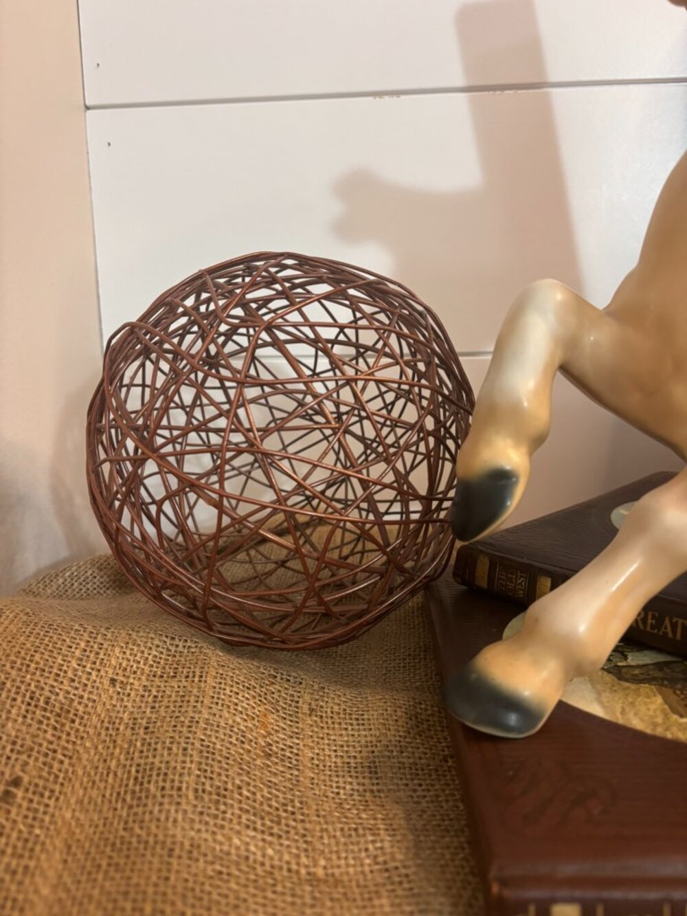 Large Rustic Metal Wire Sphere Geometric Sculpture Home Decor